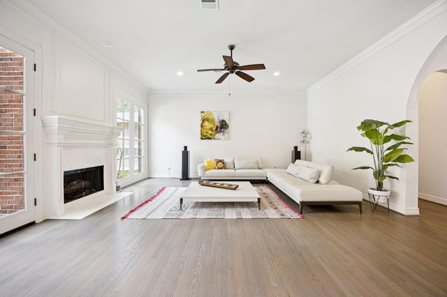 3008 Pittsburg Street, Houston, TX 77005