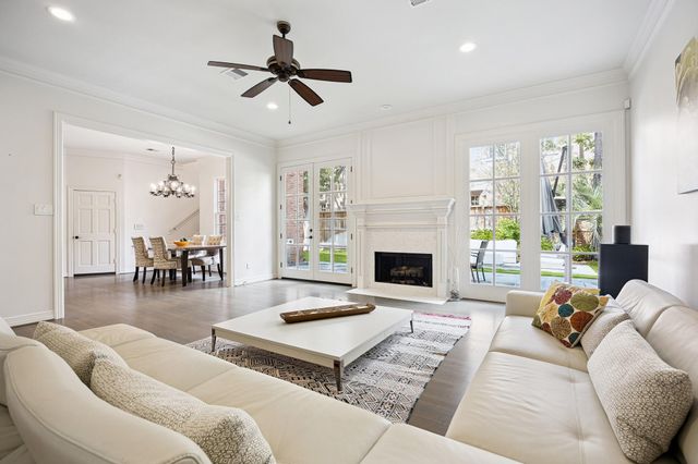 3008 Pittsburg Street, Houston, TX 77005