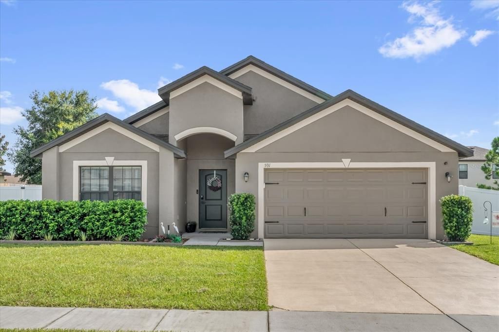 591 SIESTA KEY AVENUE, Tavares, FL 32778