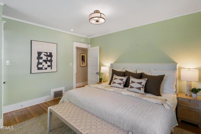 1046 N Michigan Avenue, Pasadena, CA 91104