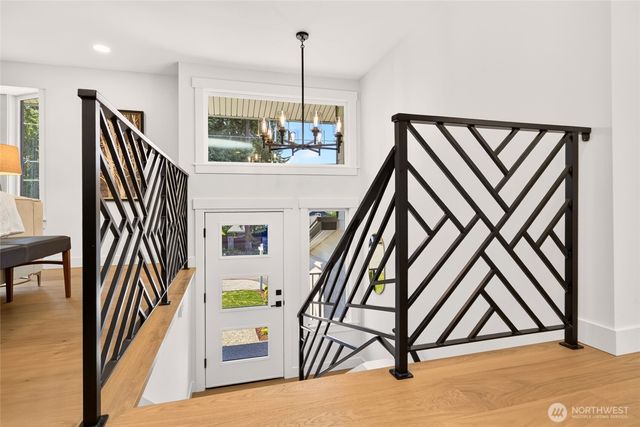 19624 62nd Avenue NE, Kenmore, WA 98028
