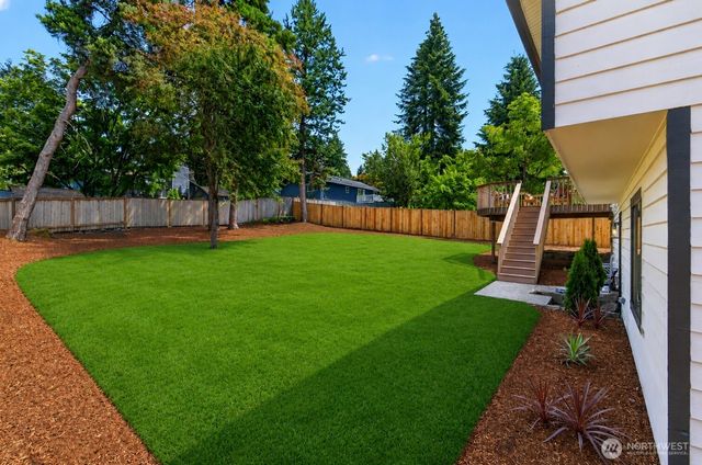 19624 62nd Avenue NE, Kenmore, WA 98028