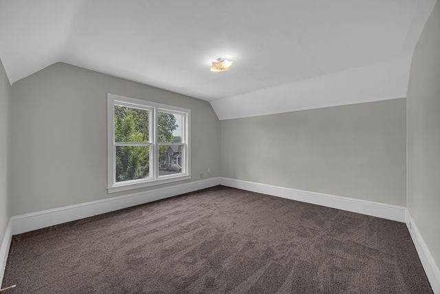 207 Iowa Avenue, Joliet, IL 60433