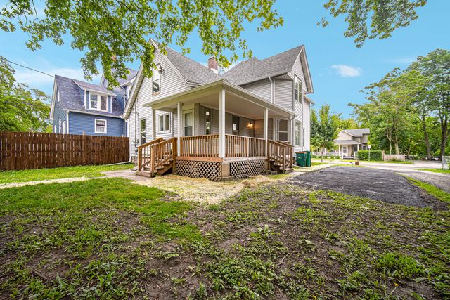 207 Iowa Avenue, Joliet, IL 60433