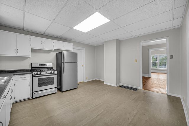 207 Iowa Avenue, Joliet, IL 60433