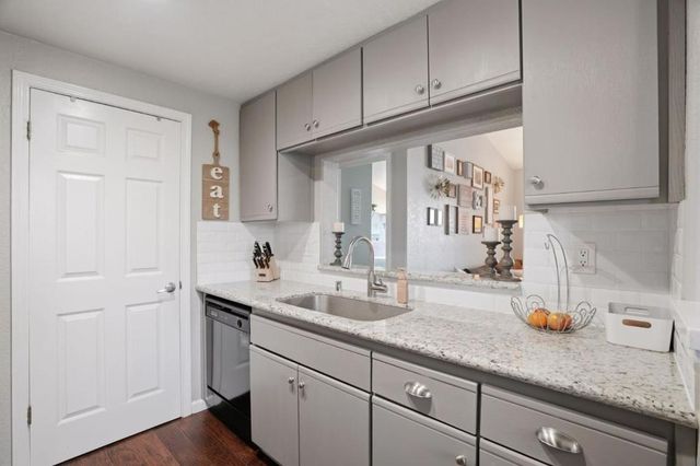 5940 Bridgeport Lake Way, San Jose, CA 95123