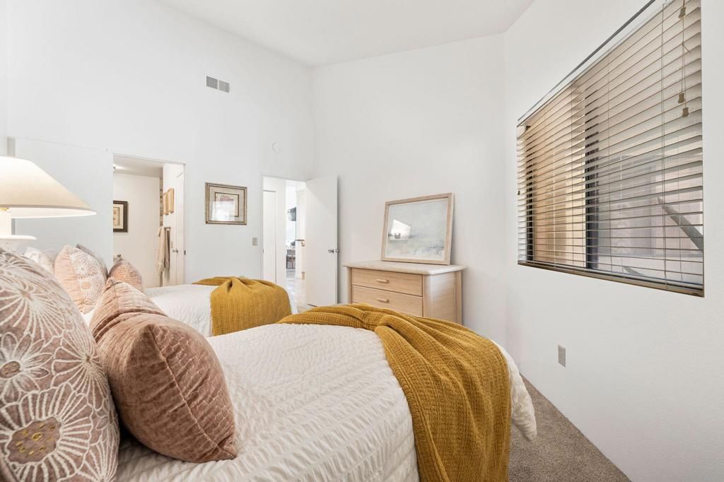 Image 20 of property listing at 38674 Wisteria Drive, Palm Desert, CA 92211