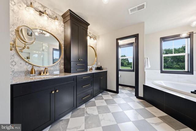 5801 IROQUOIS PL, Frederick, MD 21702