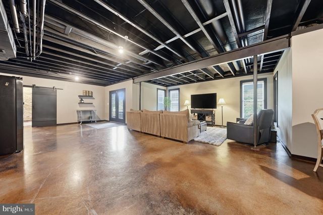 5801 IROQUOIS PL, Frederick, MD 21702