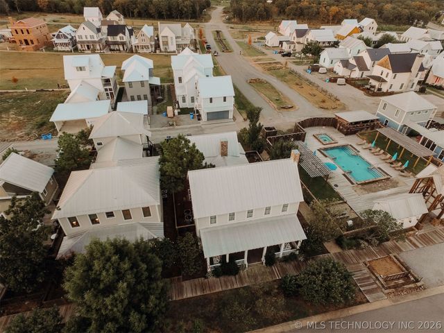53 Boardwalk, Carlton Landing, OK 74432
