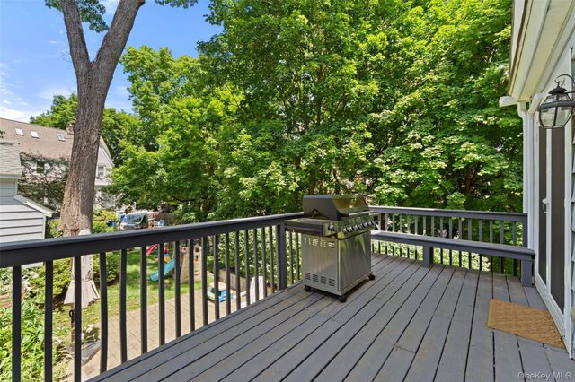 33 Merriam Avenue, Bronxville, NY 10708