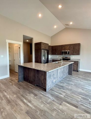 1406 N 615 E, Shelley, ID 83274