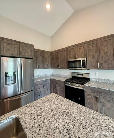 1406 N 615 E, Shelley, ID 83274