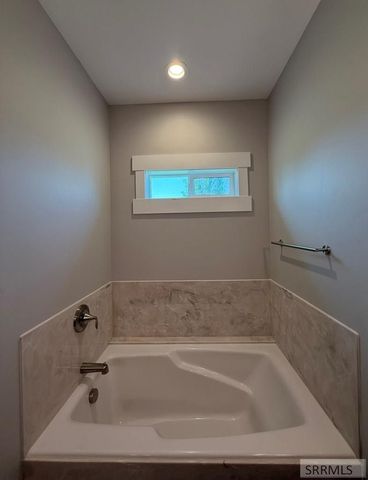 1406 N 615 E, Shelley, ID 83274