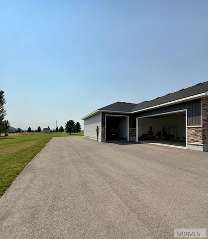 1406 N 615 E, Shelley, ID 83274
