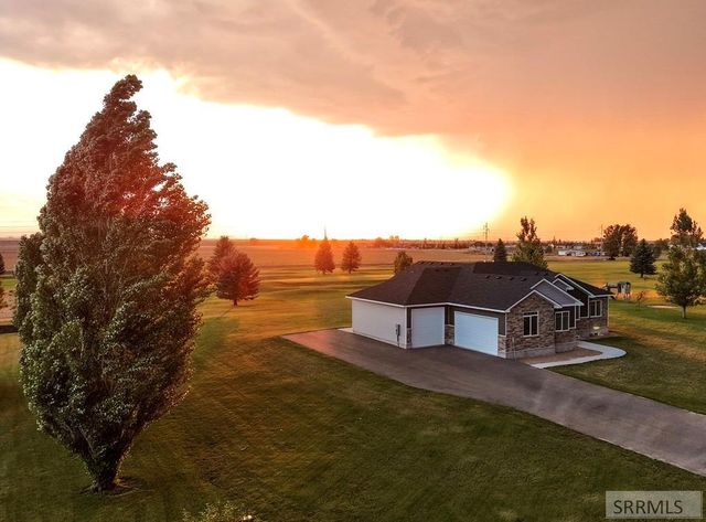 1406 N 615 E, Shelley, ID 83274