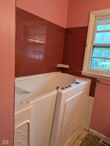 12280 E 25th Street, Columbus, IN 47203