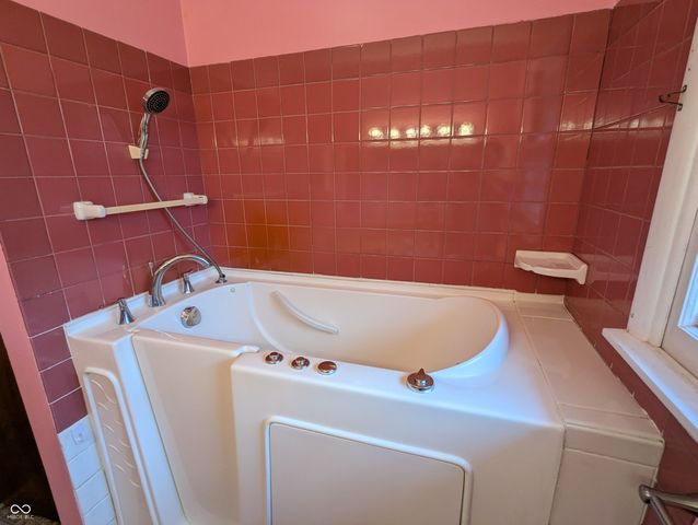 12280 E 25th Street, Columbus, IN 47203