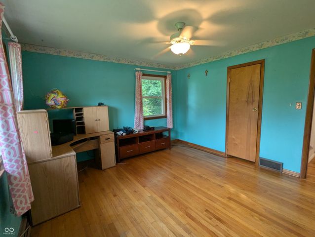 12280 E 25th Street, Columbus, IN 47203