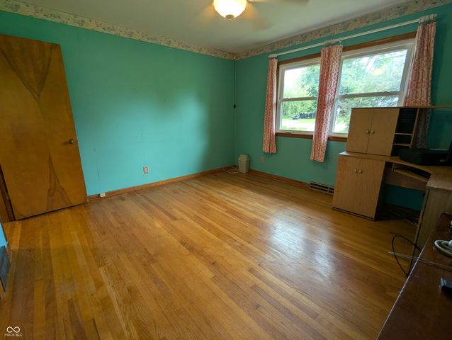 12280 E 25th Street, Columbus, IN 47203