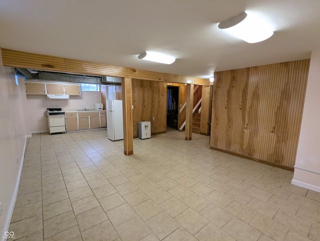 12280 E 25th Street, Columbus, IN 47203