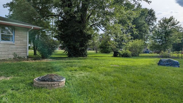 12280 E 25th Street, Columbus, IN 47203