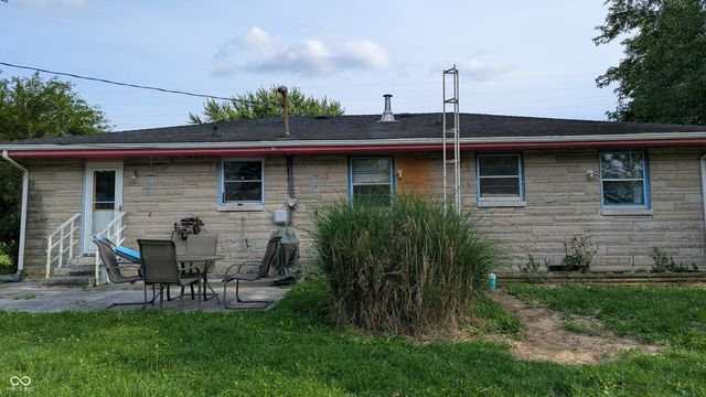 12280 E 25th Street, Columbus, IN 47203