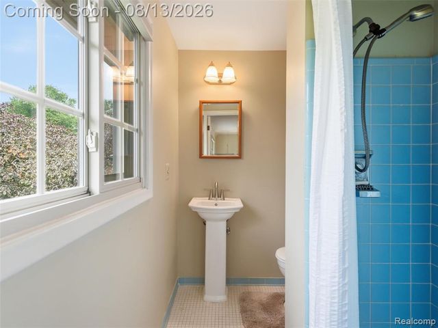 52338 Livingstone Court, Shelby Twp, MI 48316