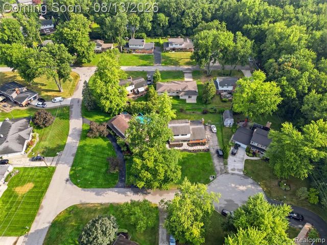 52338 Livingstone Court, Shelby Twp, MI 48316