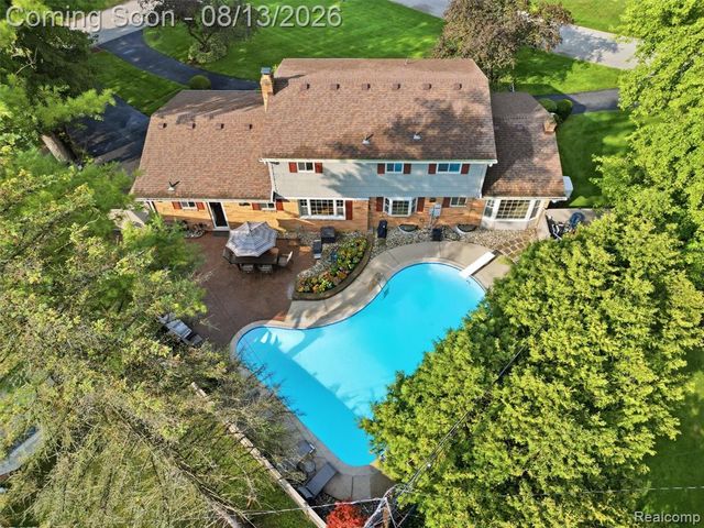 52338 Livingstone Court, Shelby Twp, MI 48316