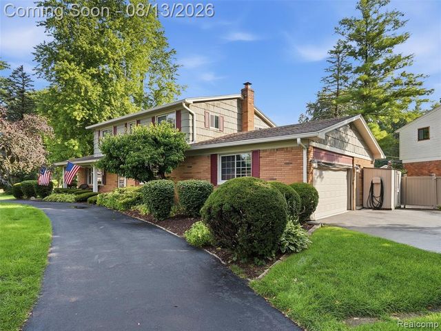 52338 Livingstone Court, Shelby Twp, MI 48316