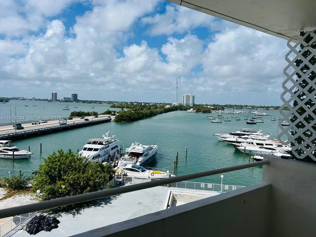 7904 West Dr 508, North Bay Village, FL 33141