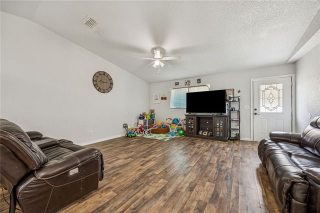 238 W Dawson Ave, Kingsland, GA 31548