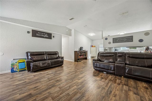 238 W Dawson Ave, Kingsland, GA 31548