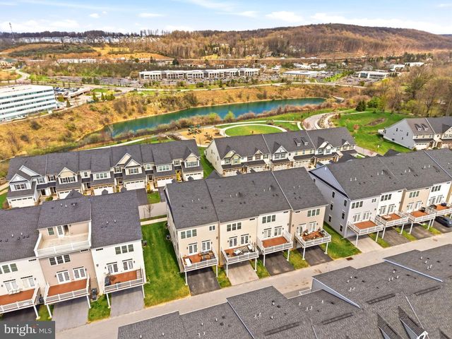 512 CLIFF LN, Malvern, PA 19355