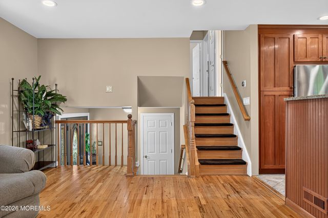 34 Eliot Road, Manalapan, NJ 07726