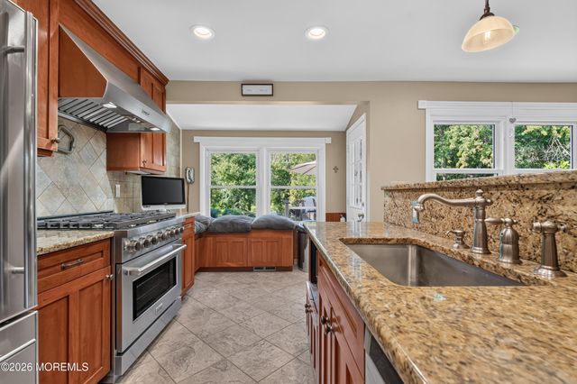 34 Eliot Road, Manalapan, NJ 07726