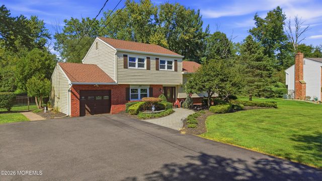 34 Eliot Road, Manalapan, NJ 07726
