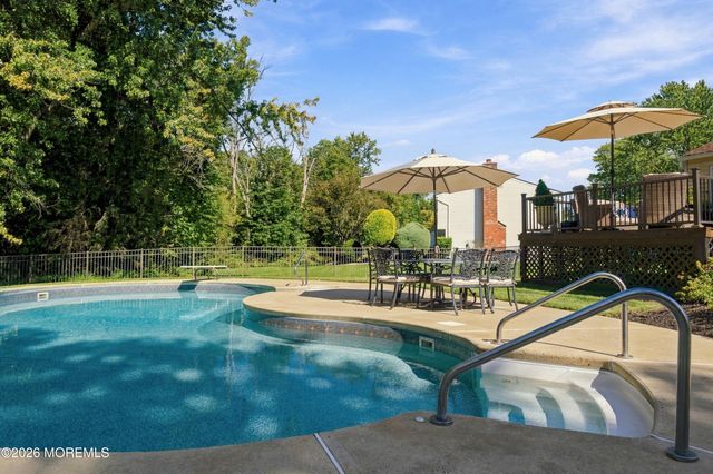 34 Eliot Road, Manalapan, NJ 07726