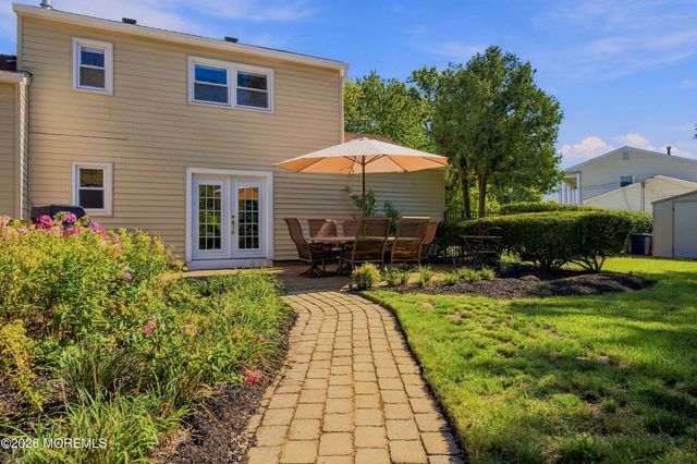 34 Eliot Road, Manalapan, NJ 07726