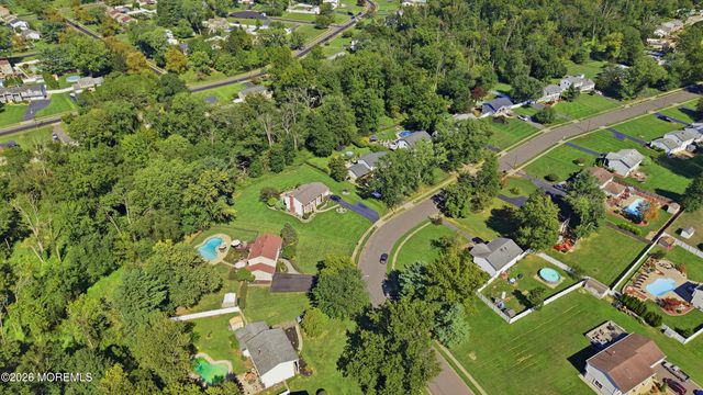 34 Eliot Road, Manalapan, NJ 07726