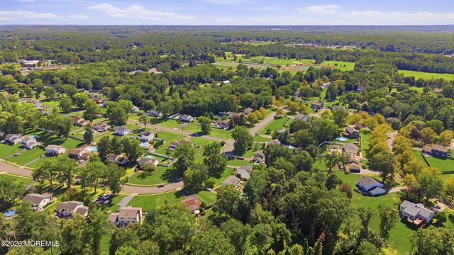 34 Eliot Road, Manalapan, NJ 07726