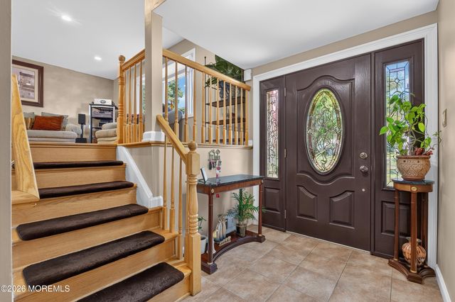 34 Eliot Road, Manalapan, NJ 07726