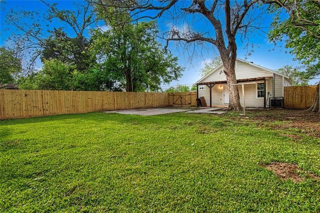 2612 Deams Street, Houston, TX 77093