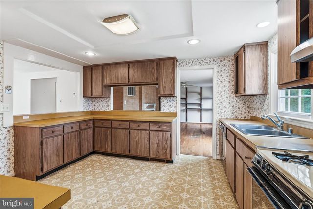 19312 MEADERIDGE PL, Montgomery Village, MD 20886