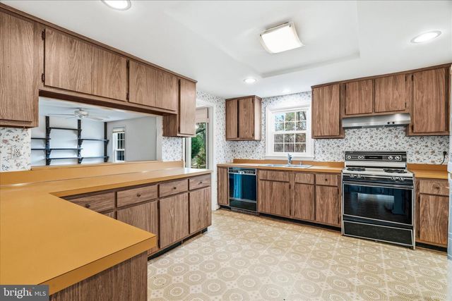 19312 MEADERIDGE PL, Montgomery Village, MD 20886