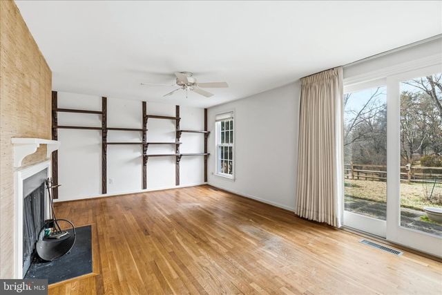 19312 MEADERIDGE PL, Montgomery Village, MD 20886