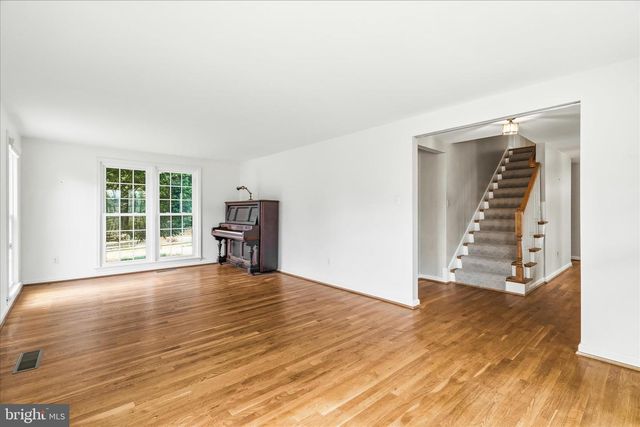 19312 MEADERIDGE PL, Montgomery Village, MD 20886