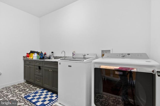 7726 SCHELHORN RD, Alexandria, VA 22306