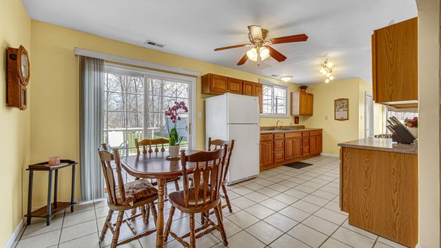 1395 Waverly Road, Chesterton, IN 46304